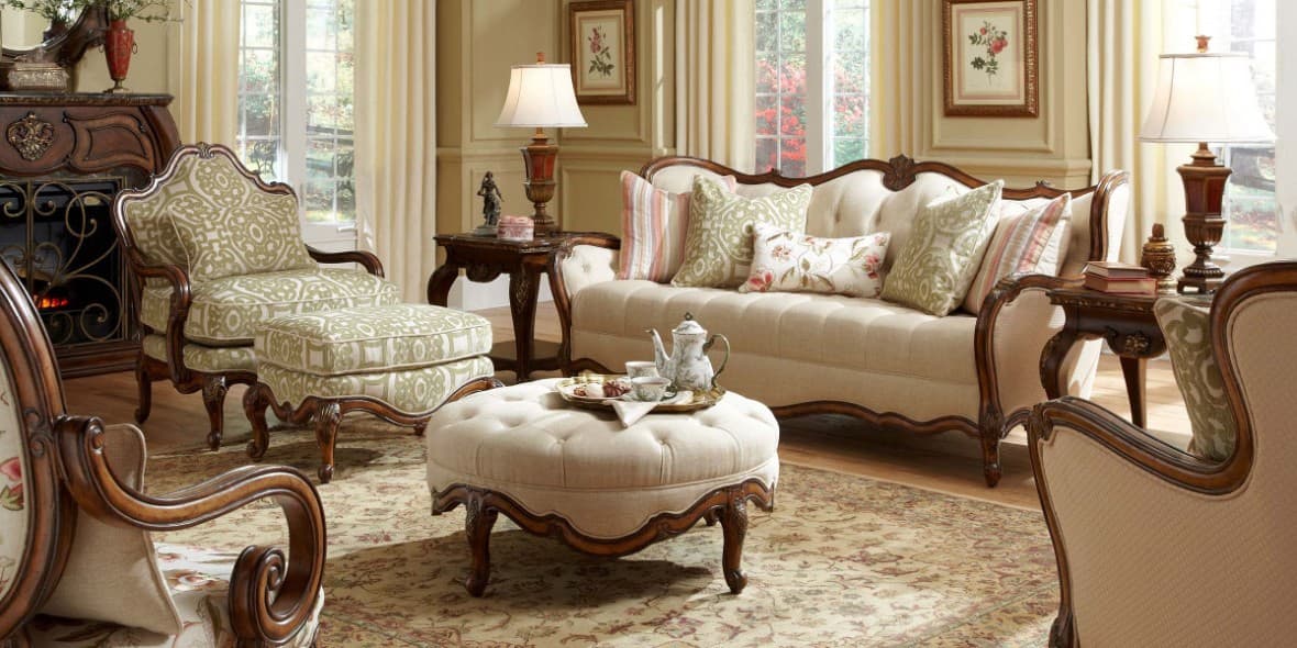 Пуфи для вітальні