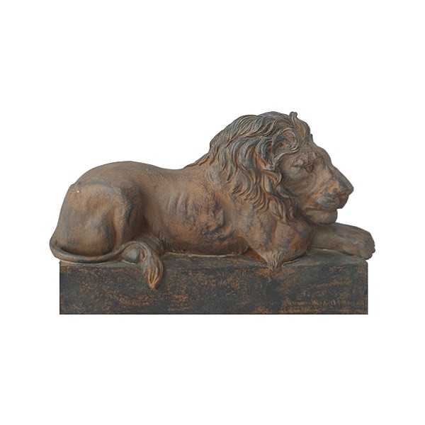 Декоративная скульптура Спящий Лев
